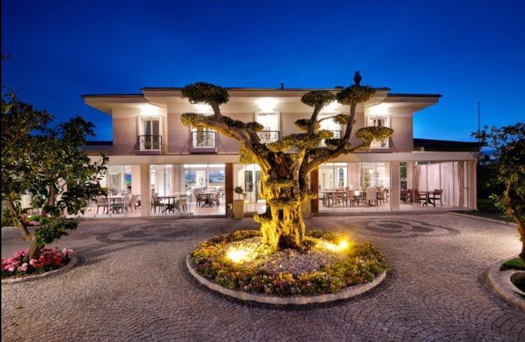 B. Equine Range Hotel Narlidere Eksteriør bilde