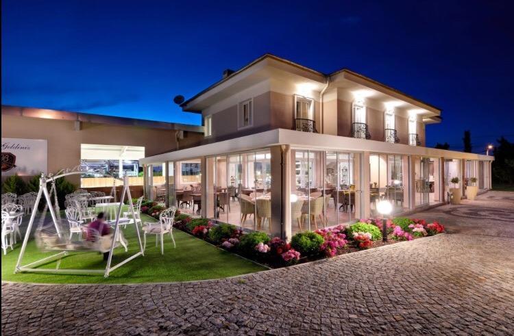 B. Equine Range Hotel Narlidere Eksteriør bilde